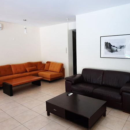Villa Larnaca Bay Resort Oroklini Extérieur photo
