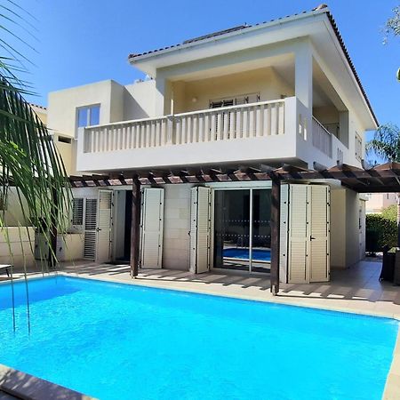 Villa Larnaca Bay Resort Oroklini Extérieur photo